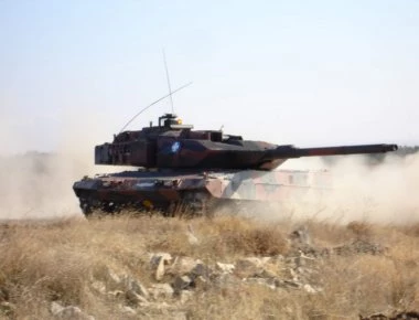Βίντεο: Πώς κρίνουν οι ξένοι την ισχύ του Ελληνικού Στρατού (upd)